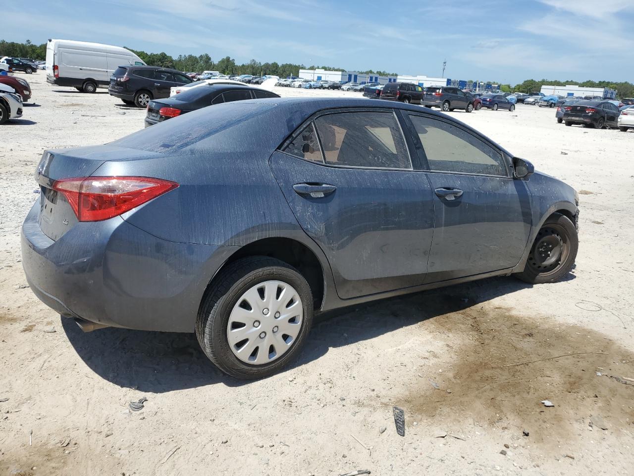 2018 TOYOTA COROLLA L - Image 3