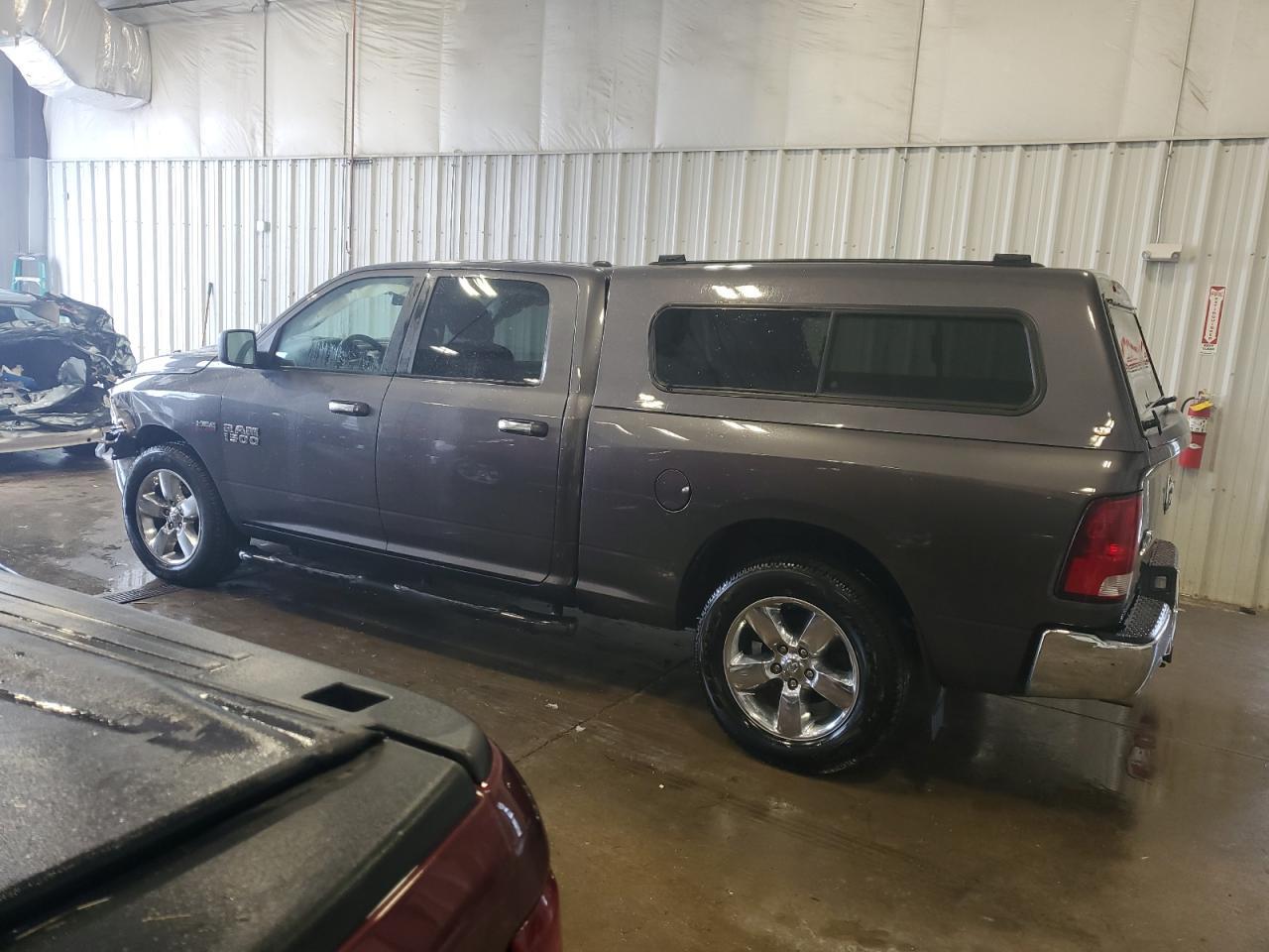 2015 RAM 1500 SLT - Image 2