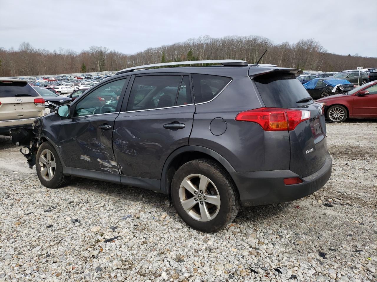 2015 TOYOTA RAV4 XLE - Image 2