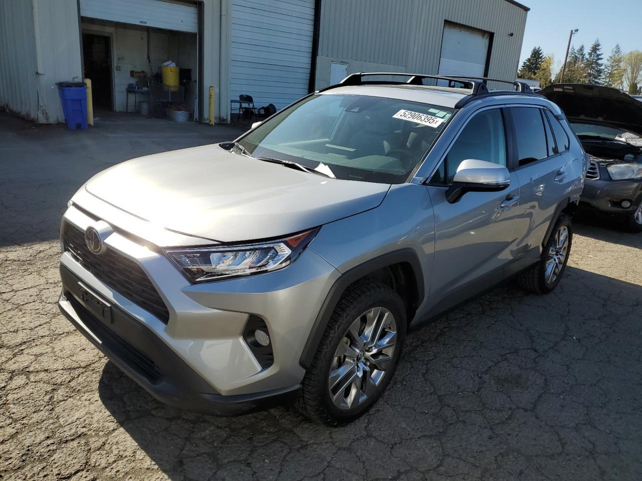 2019 TOYOTA RAV4 XLE P