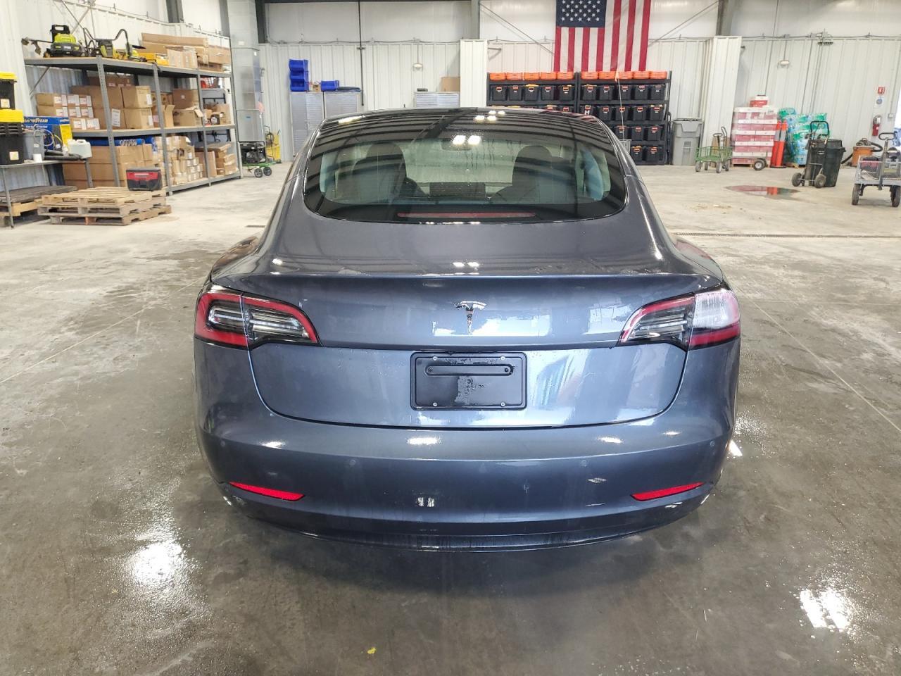 2022 TESLA MODEL 3 - Фото 6