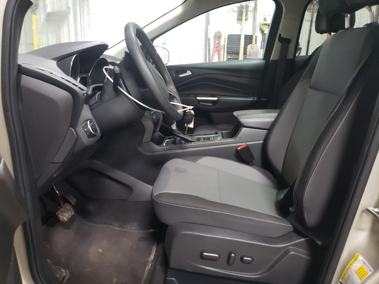 2017 FORD ESCAPE SE - Фото 7