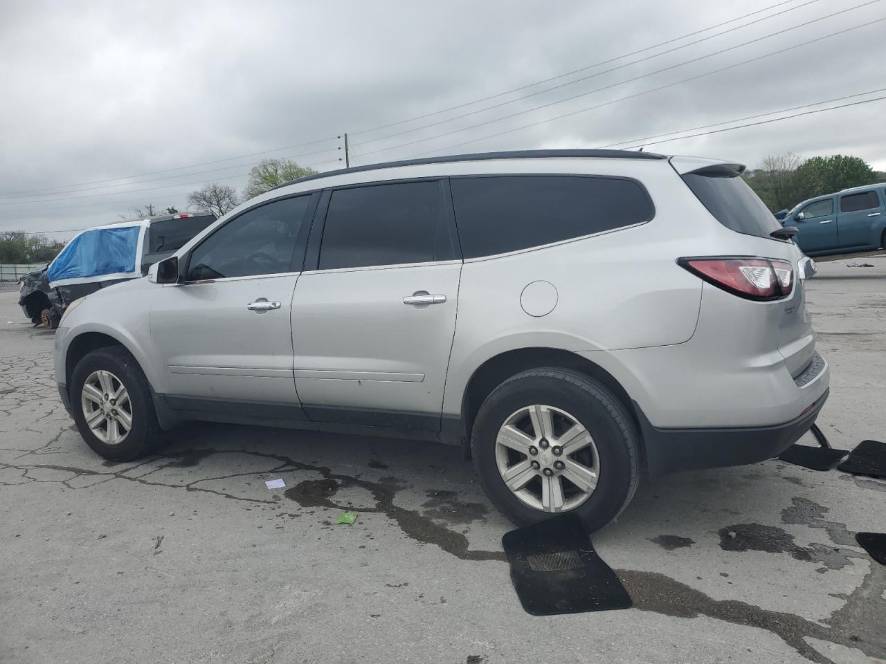 2014 CHEVROLET TRAVERSE L - Image 2