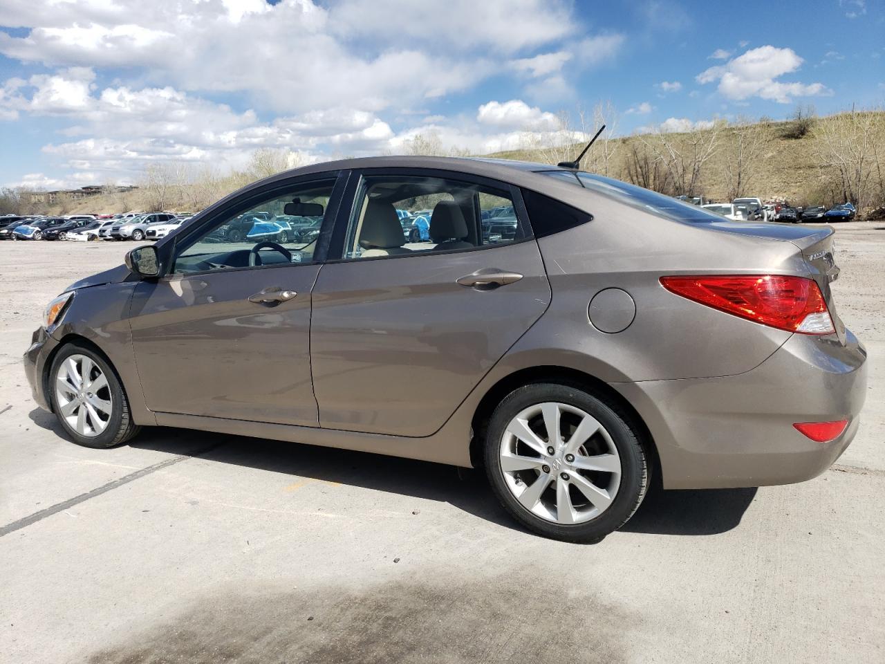 2014 HYUNDAI ACCENT GLS - Фото 2