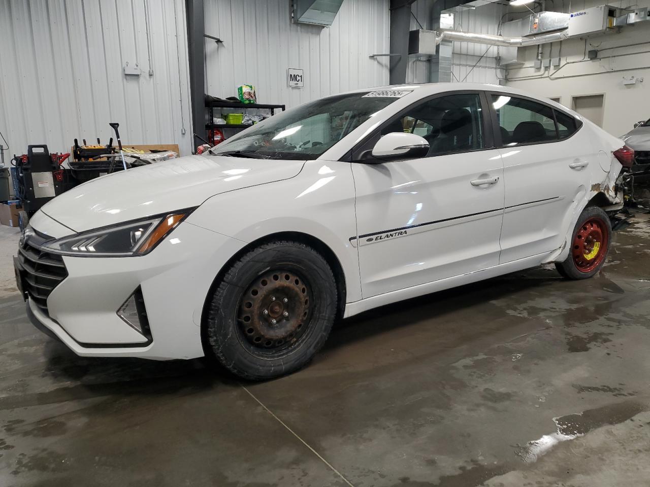 2019 HYUNDAI ELANTRA SE