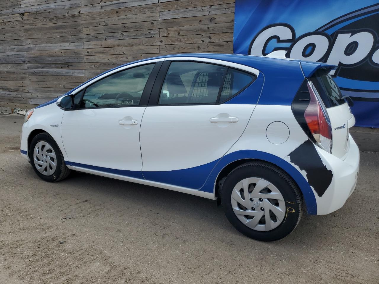 2016 TOYOTA PRIUS C - Фото 2