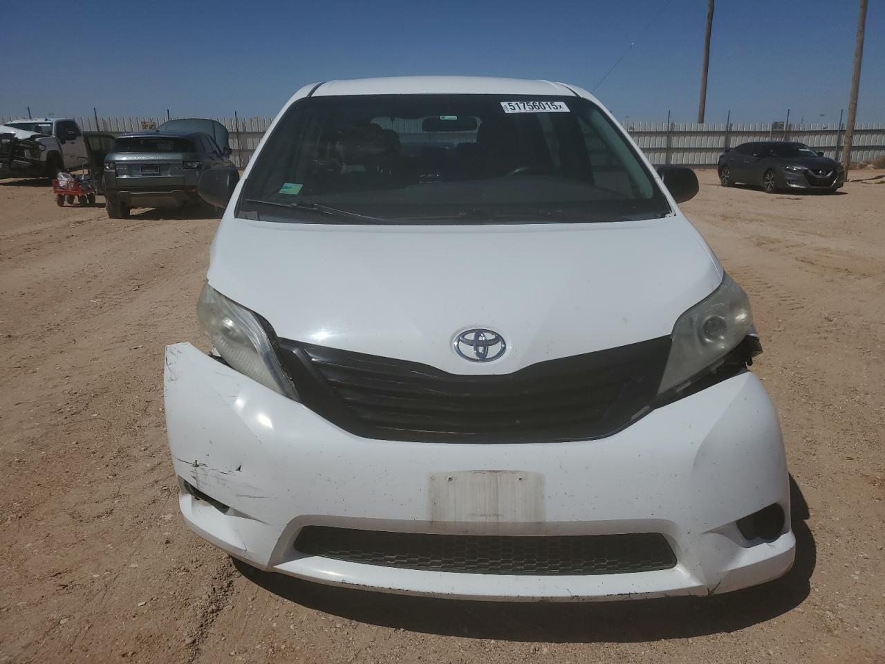 2015 TOYOTA SIENNA - Фото 5