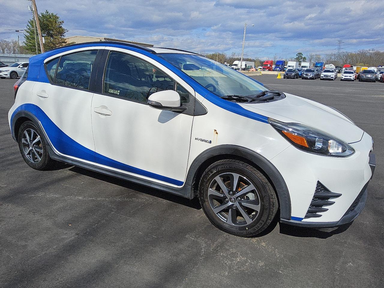 2018 TOYOTA PRIUS C - Image 4