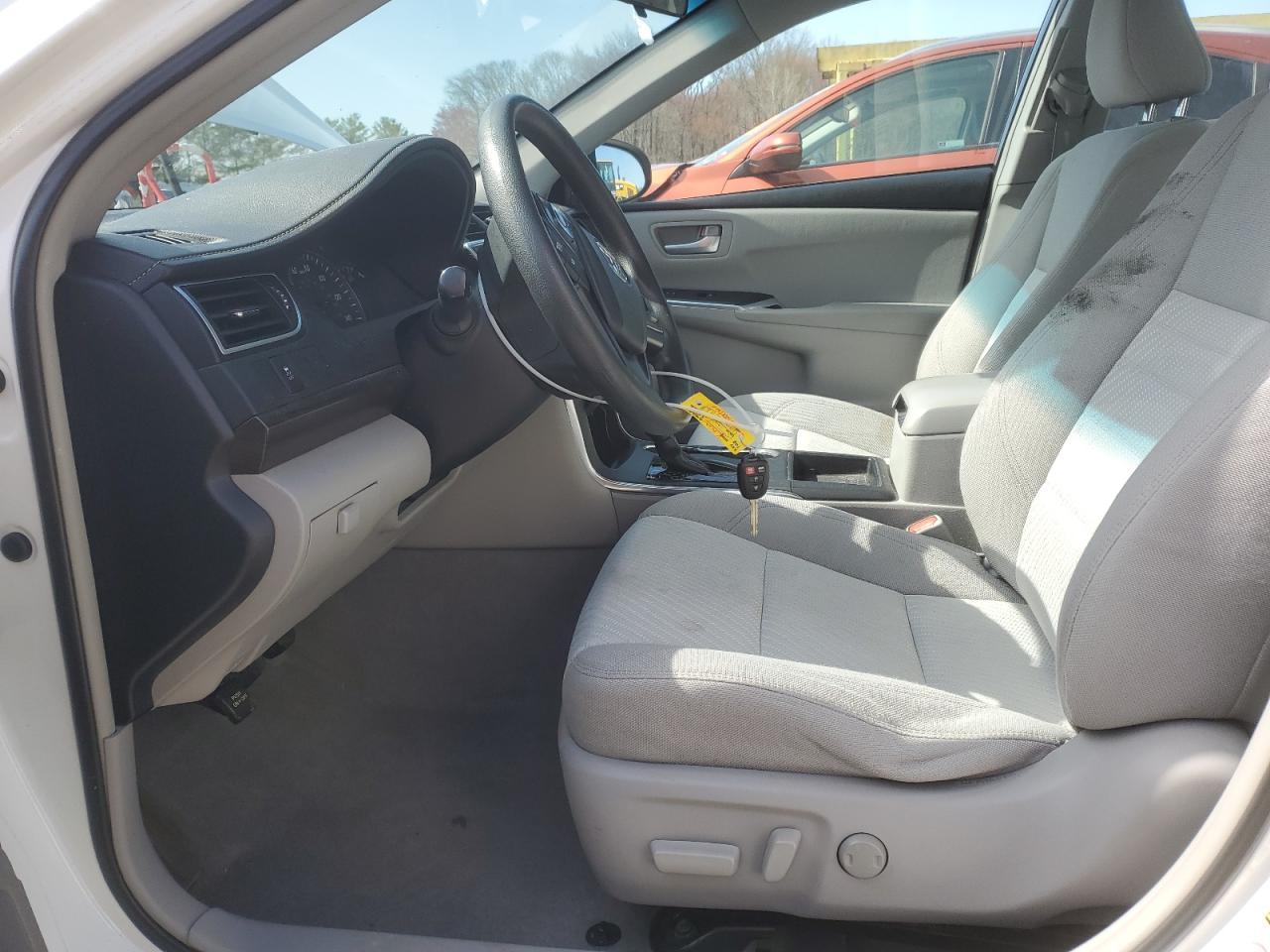 2015 TOYOTA CAMRY LE - Фото 7