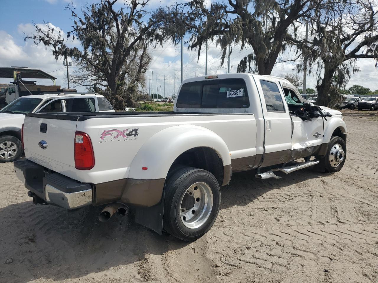 2016 FORD F450 SUPER - Фото 3