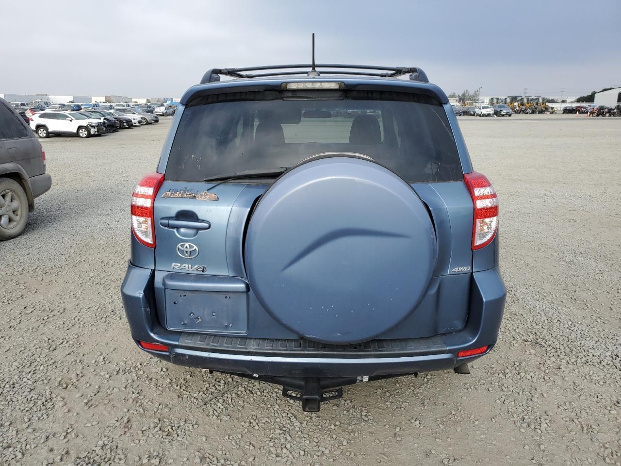 2011 TOYOTA RAV4 - Image 6