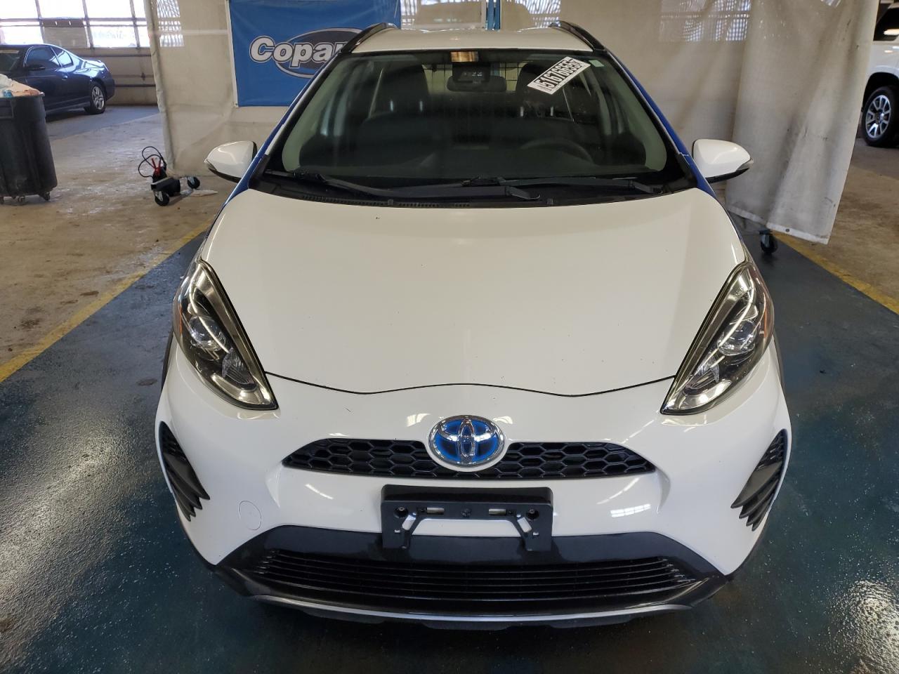2018 TOYOTA PRIUS C - Image 5