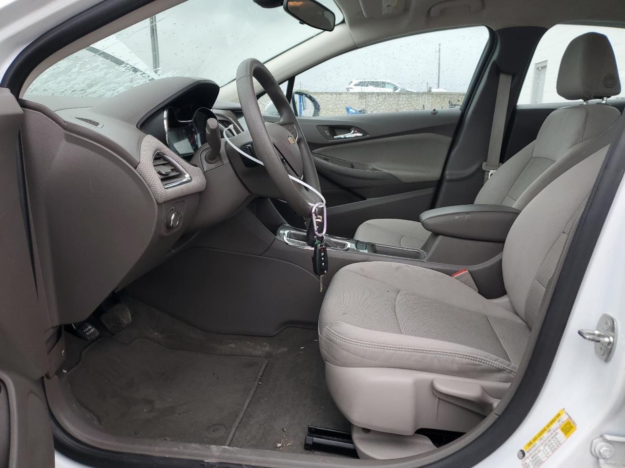 2017 CHEVROLET CRUZE LT - Image 7