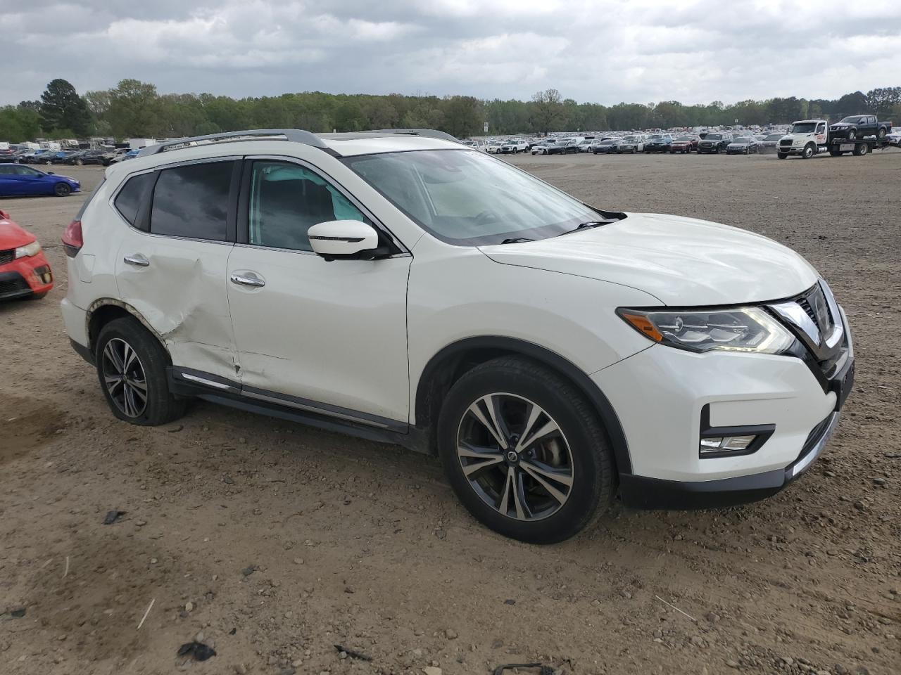 2017 NISSAN ROGUE S - Image 4