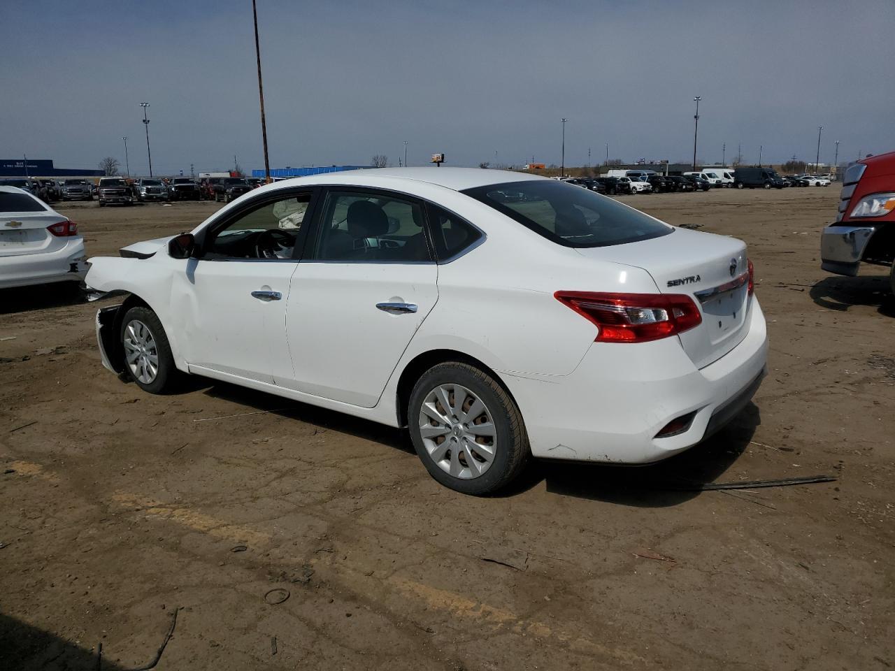 2017 NISSAN SENTRA S - Фото 2