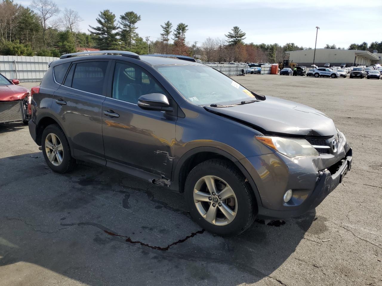 2015 TOYOTA RAV4 XLE - Фото 4