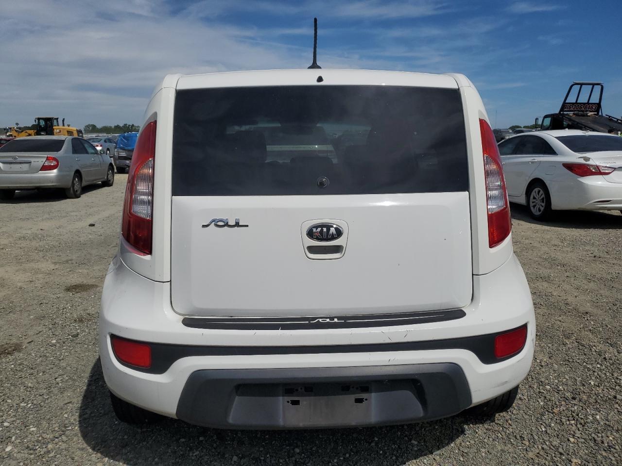 2013 KIA SOUL - Image 6