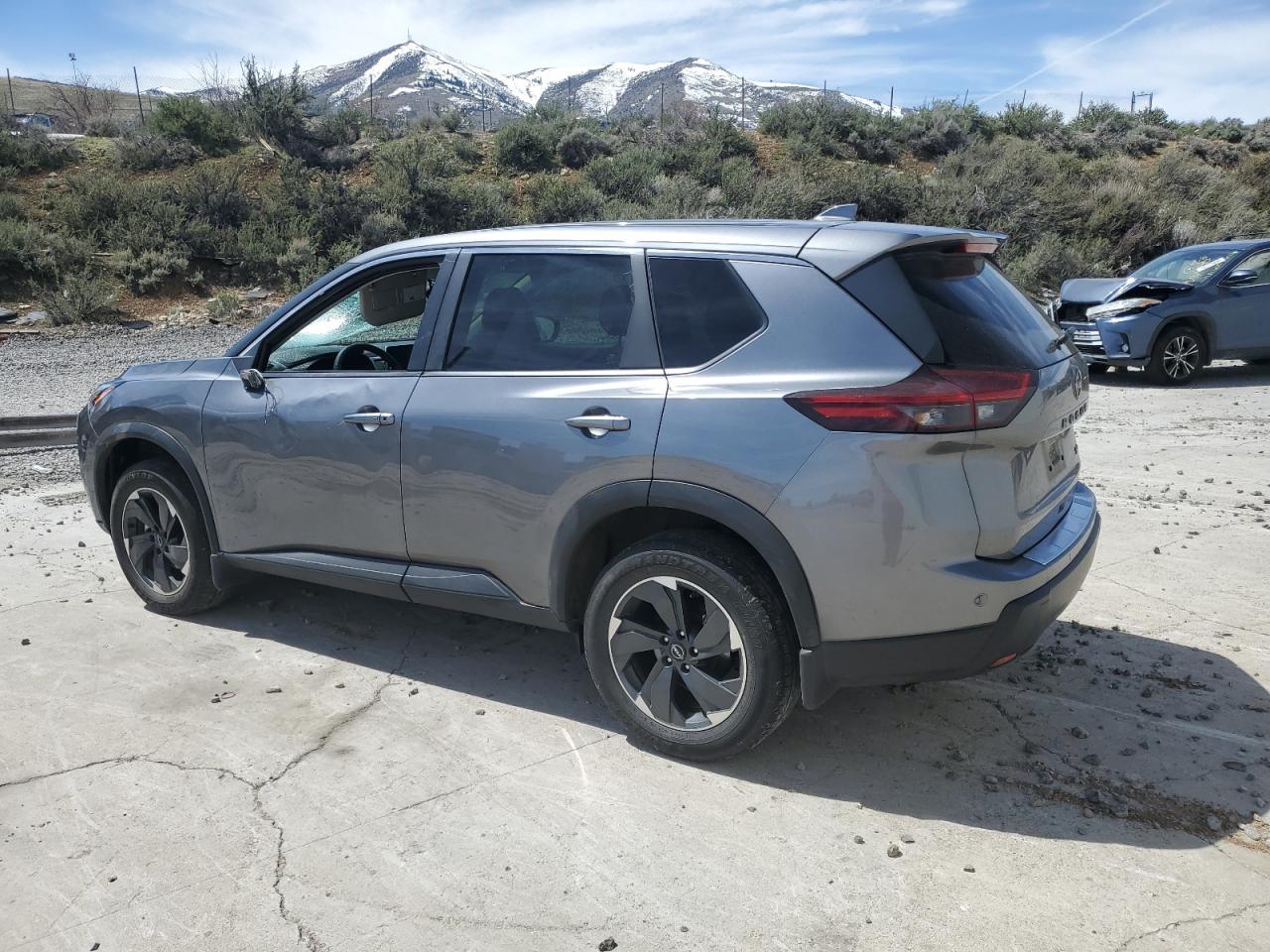 2024 NISSAN ROGUE SV - Image 2