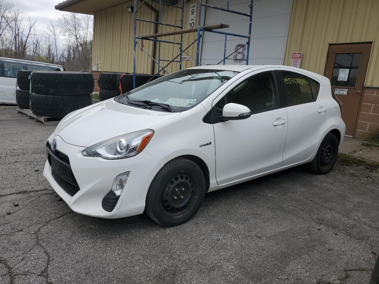 2016 TOYOTA PRIUS C