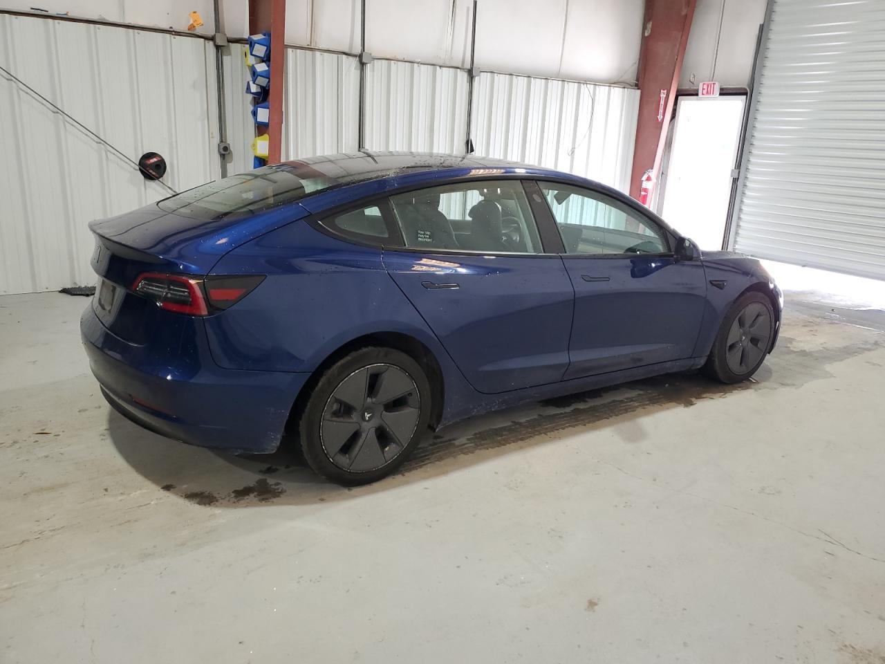 2022 TESLA MODEL 3 - Image 3