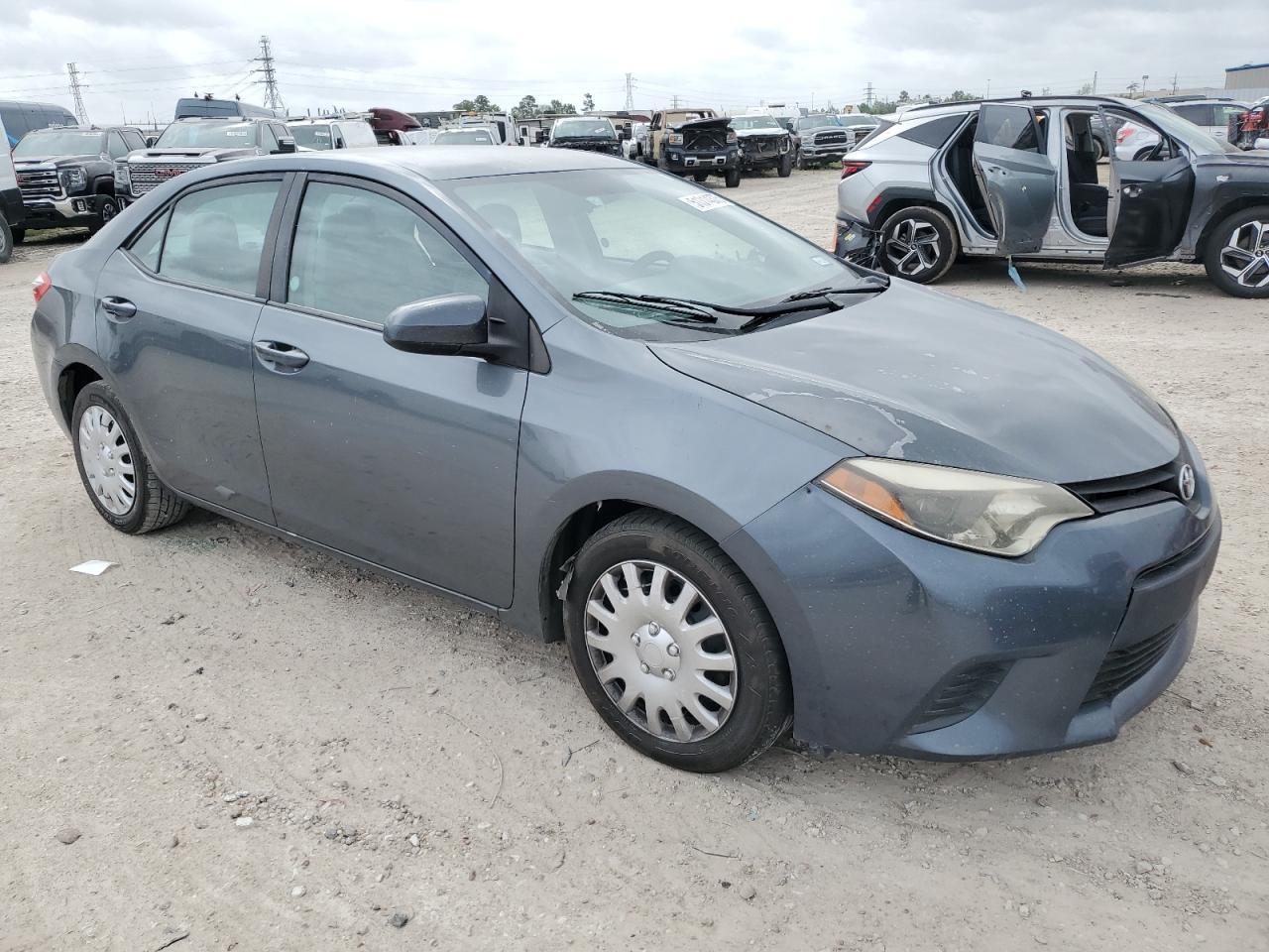 2014 TOYOTA COROLLA L - Image 4
