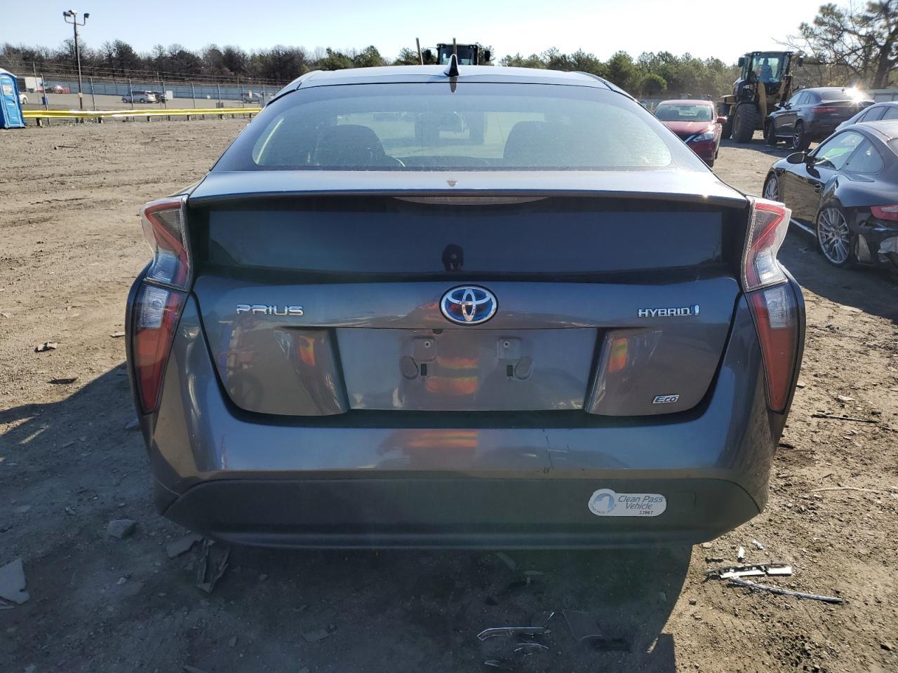 2016 TOYOTA PRIUS - Фото 6