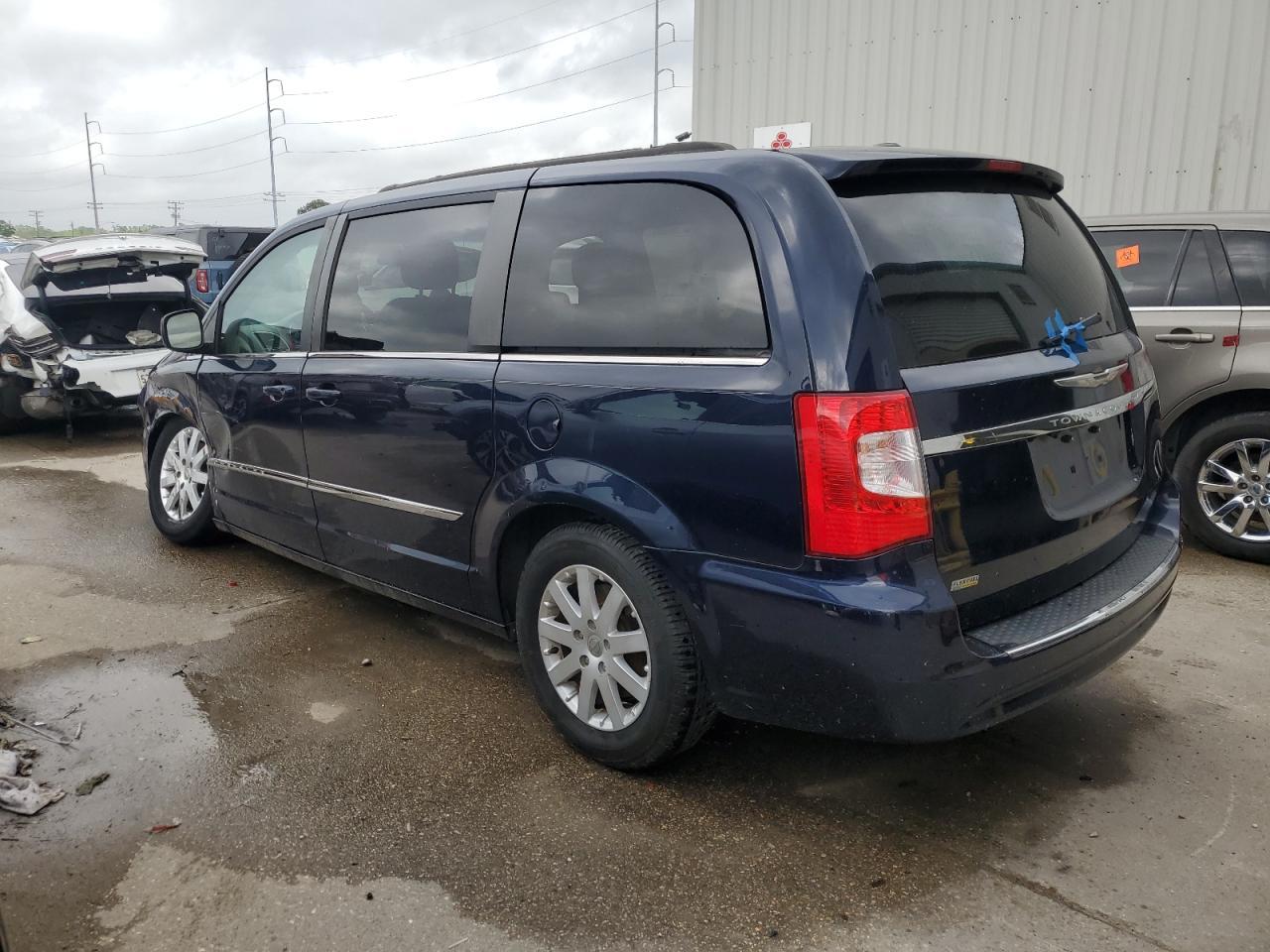 2014 CHRYSLER TOWN & COU - Image 2