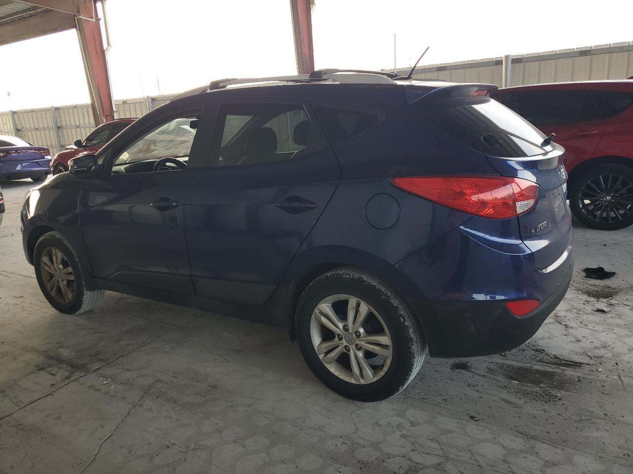 2012 HYUNDAI TUCSON GLS - Image 2