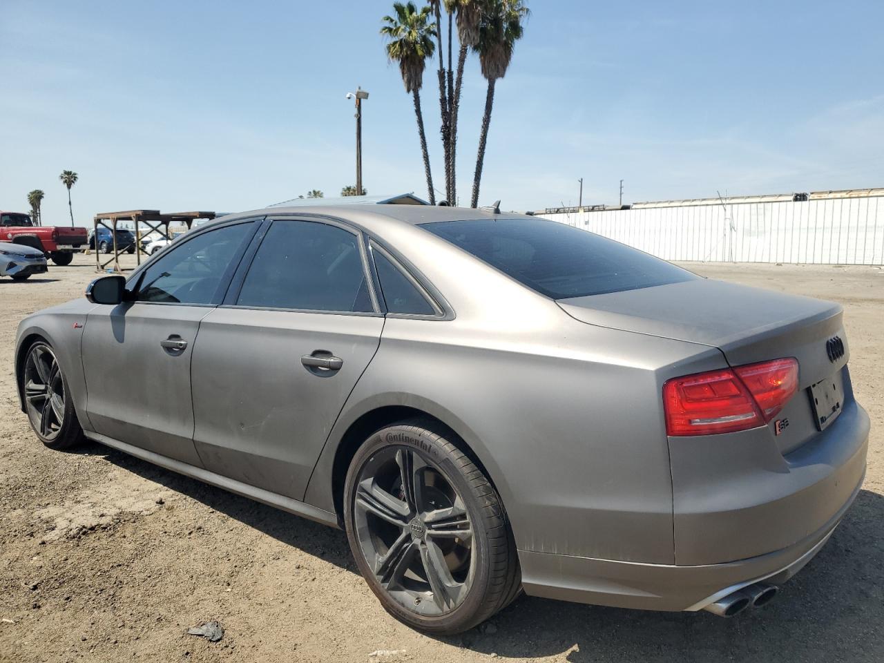 2013 AUDI S8 QUATTRO - Image 2