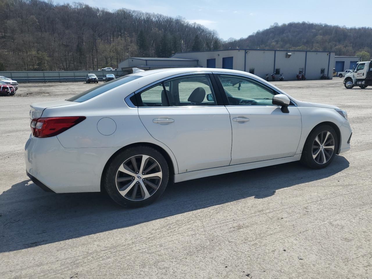 2019 SUBARU LEGACY 2.5 - Фото 3