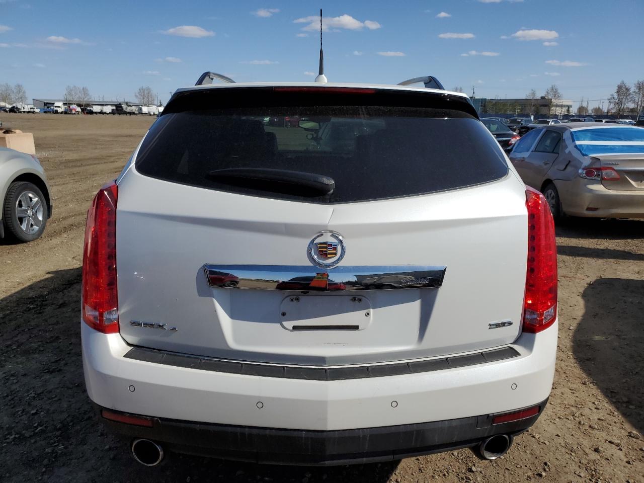 2013 CADILLAC SRX LUXURY - Image 6