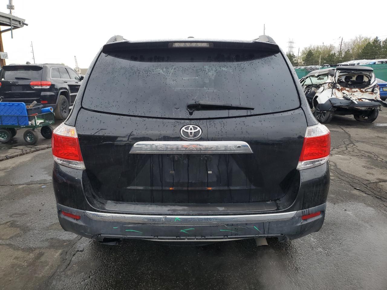 2011 TOYOTA HIGHLANDER - Image 6