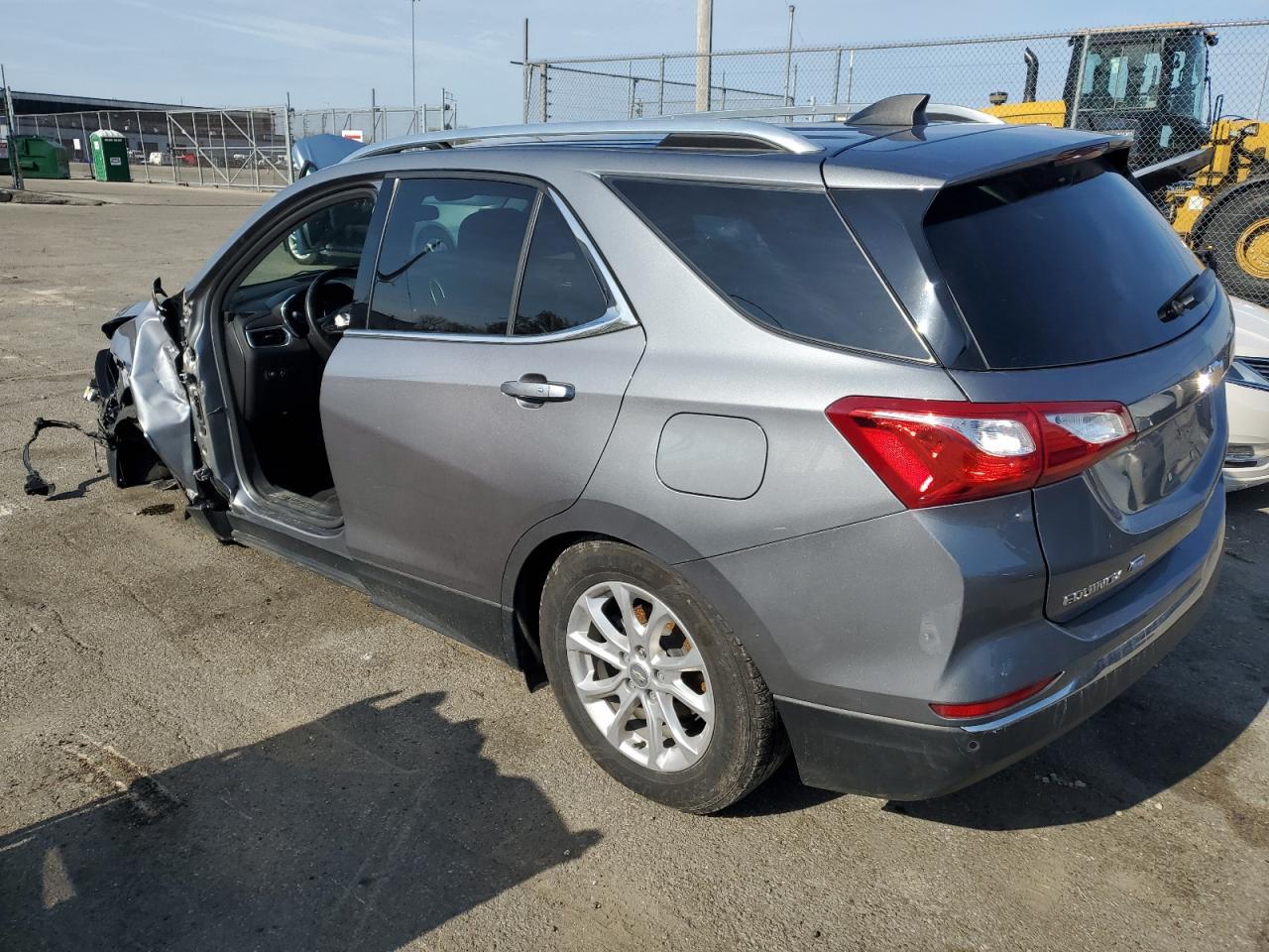 2019 CHEVROLET EQUINOX LT - Image 2