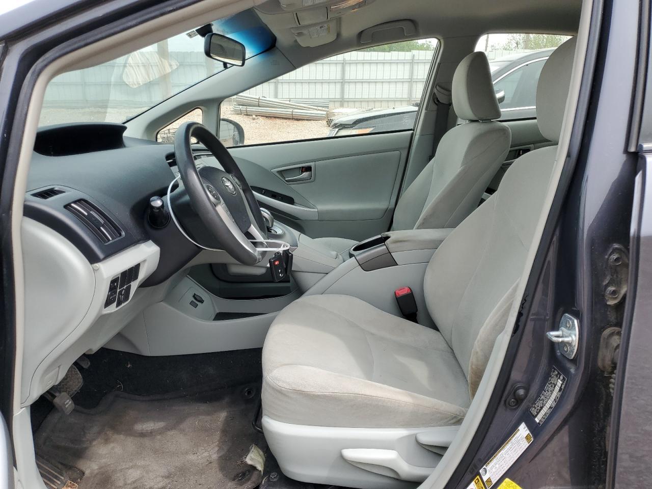 2013 TOYOTA PRIUS - Image 7