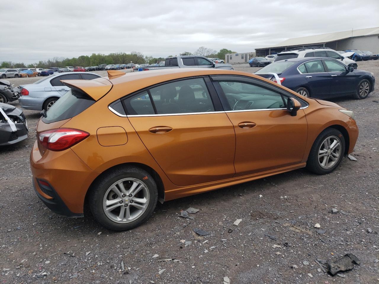 2017 CHEVROLET CRUZE LT - Image 3