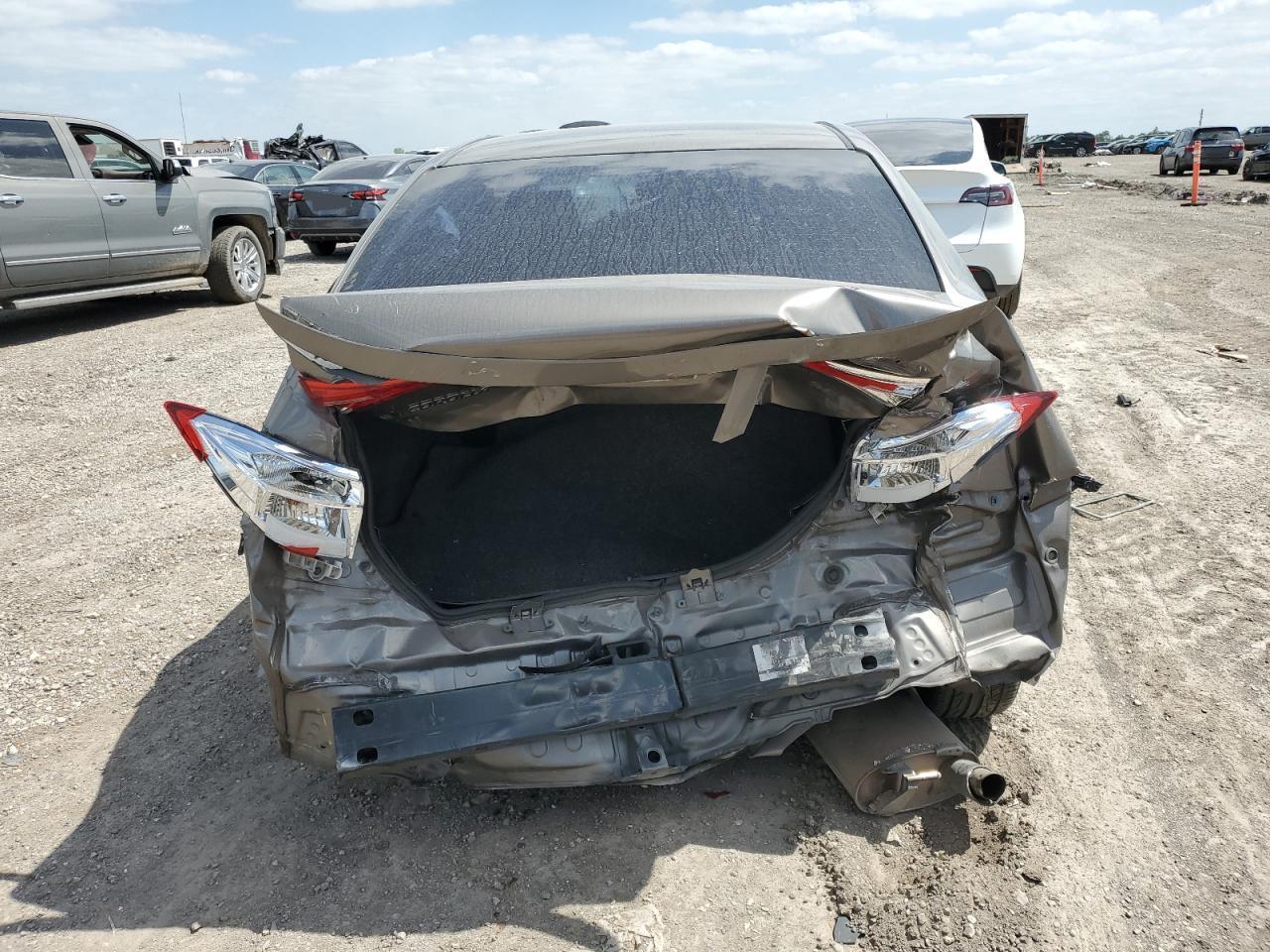 2018 TOYOTA COROLLA L - Image 6