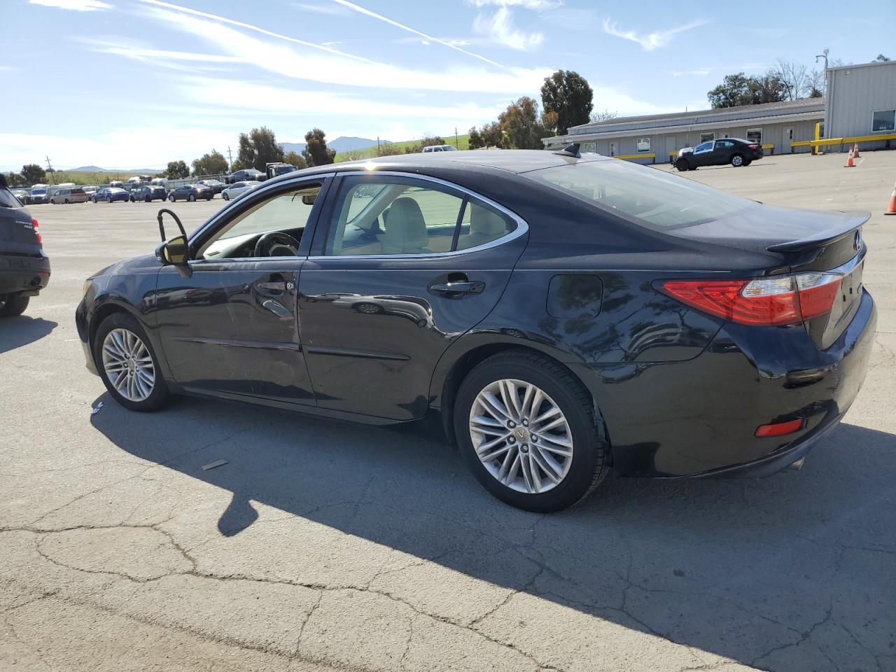 2014 LEXUS ES 350 - Image 2
