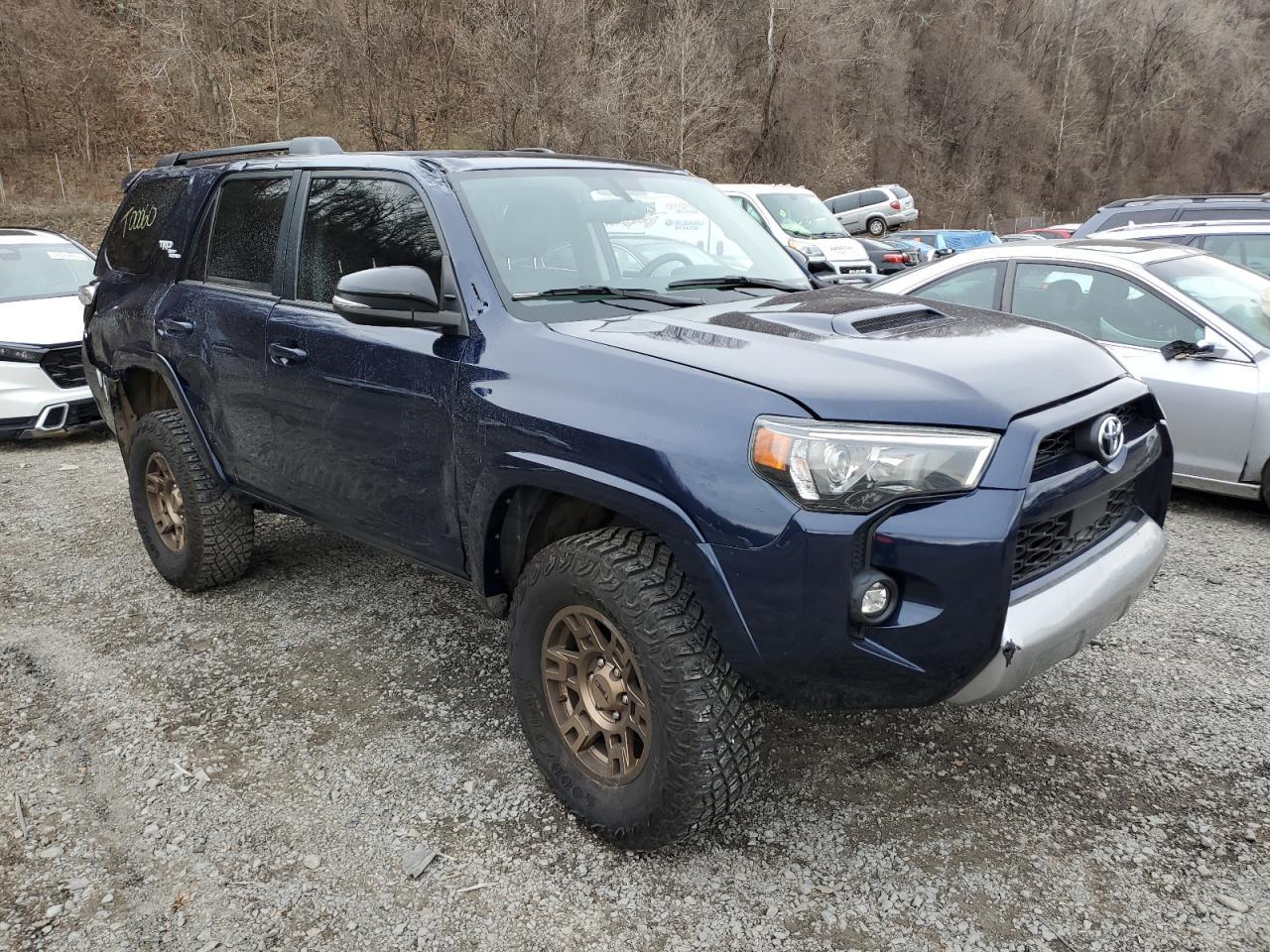 2024 TOYOTA 4RUNNER SR - Image 4