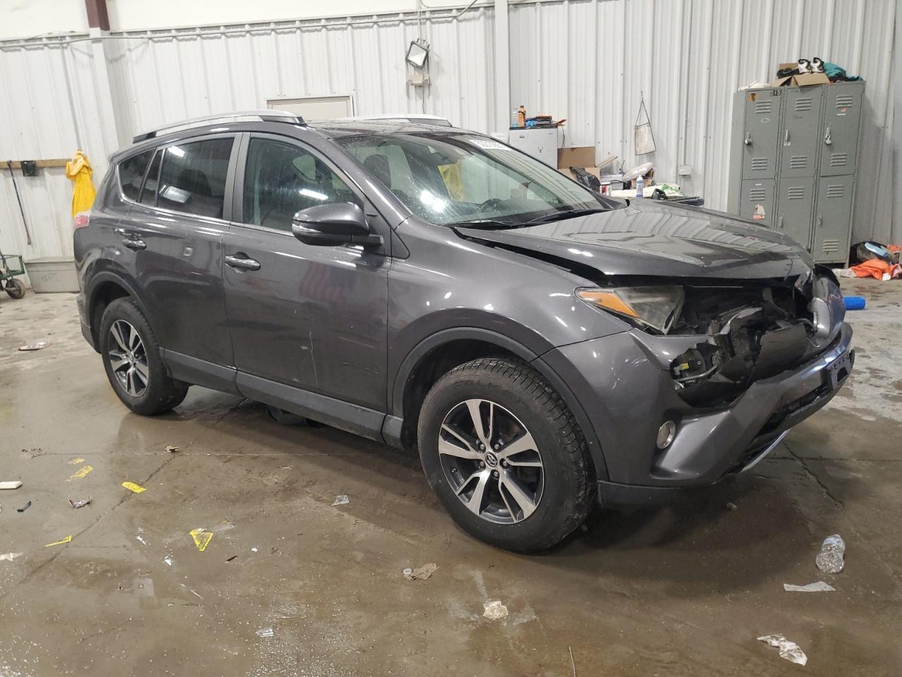2017 TOYOTA RAV4 XLE - Image 4