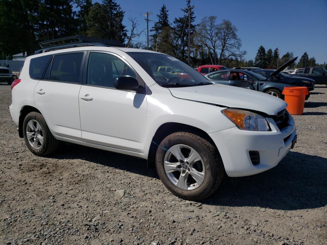 2011 TOYOTA RAV4 - Image 4