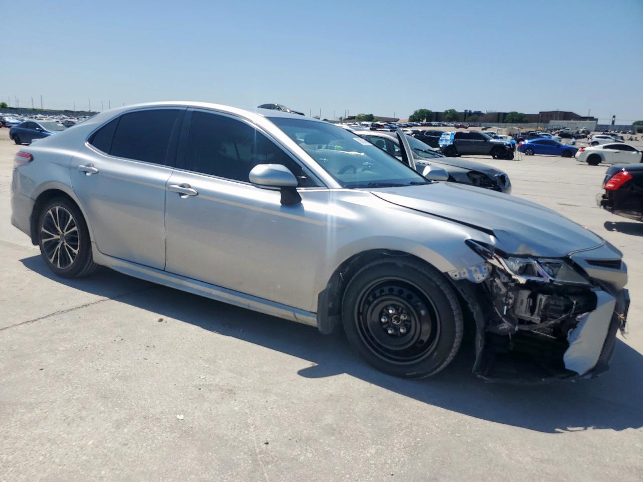 2018 TOYOTA CAMRY L - Фото 4