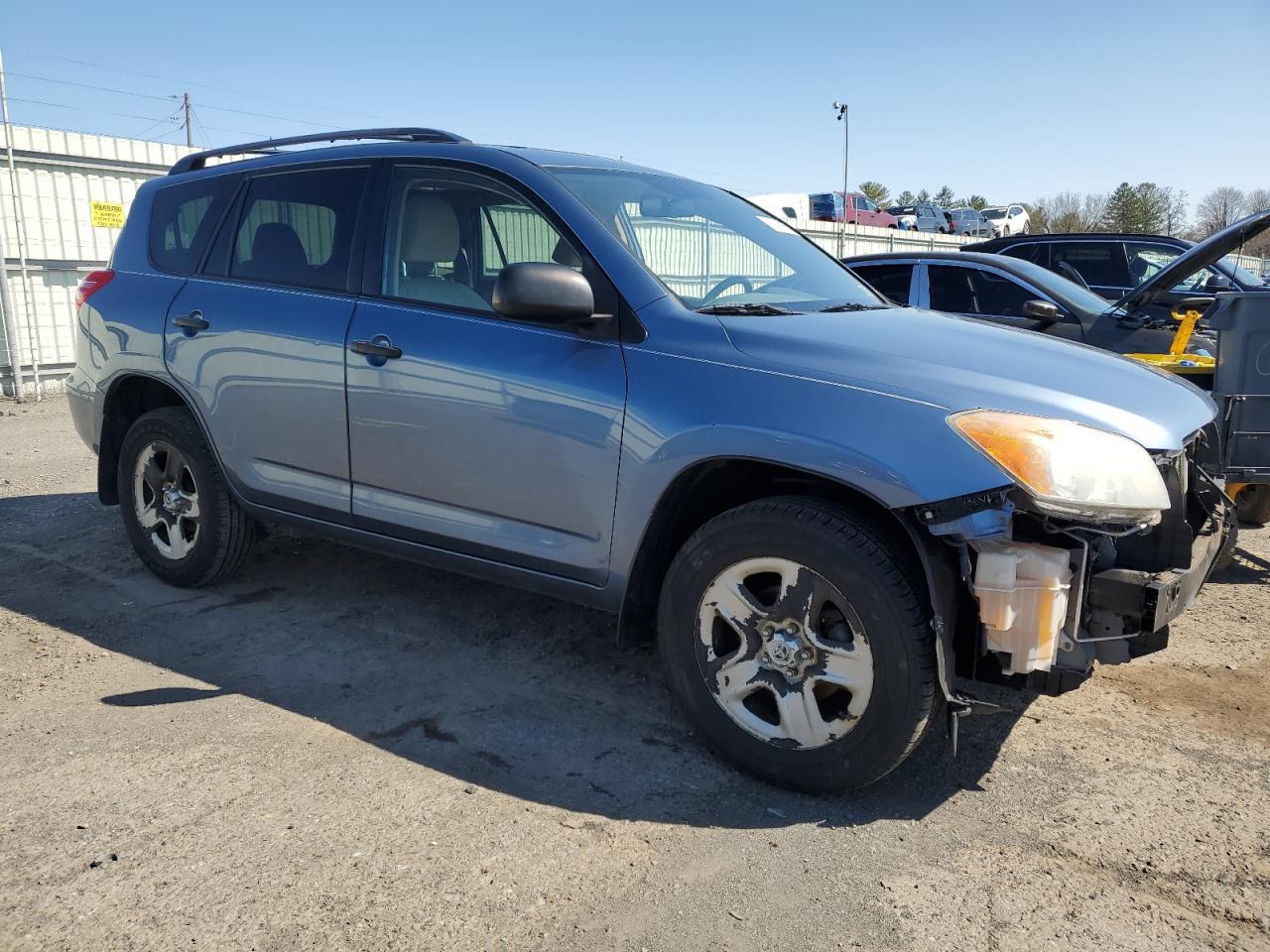 2011 TOYOTA RAV4 - Image 4