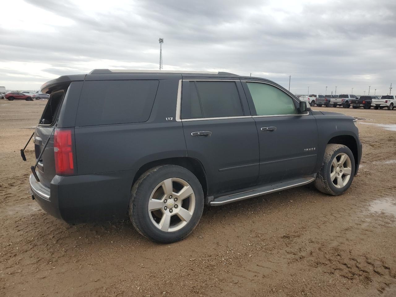 2015 CHEVROLET TAHOE K150 - Фото 3