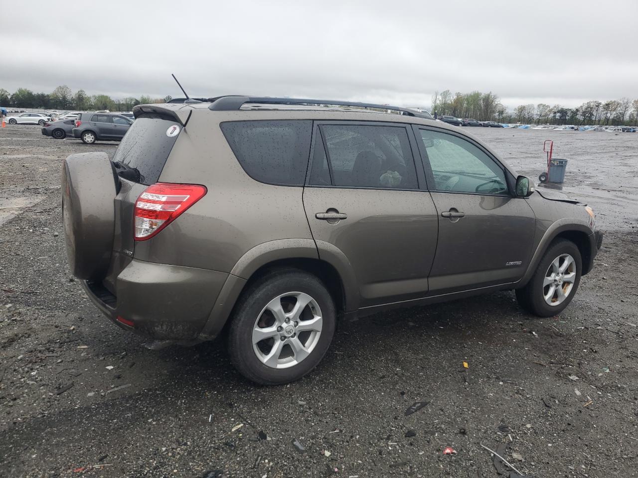 2011 TOYOTA RAV4 LIMIT - Фото 3