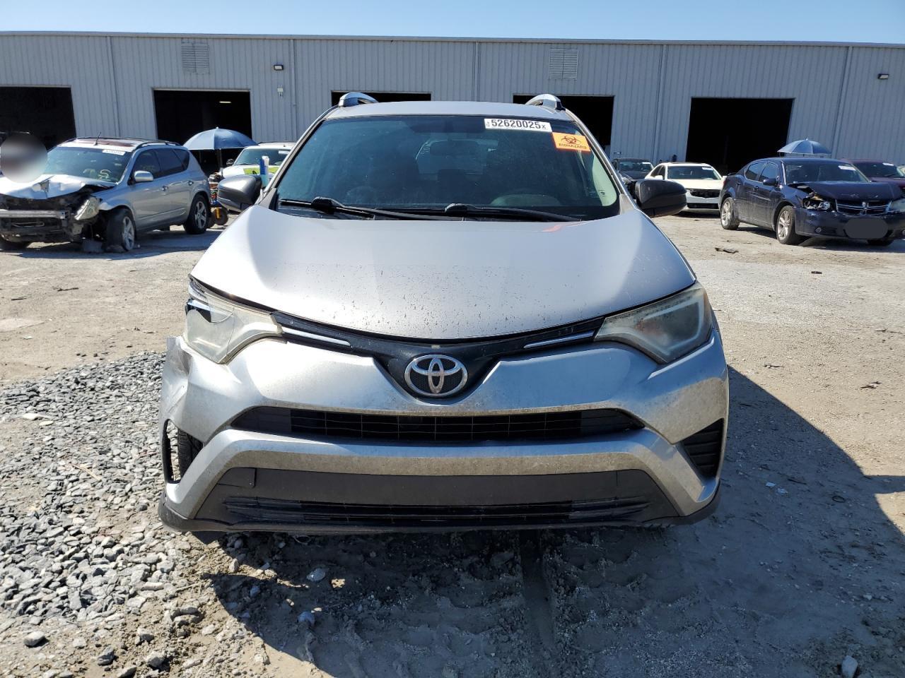 2016 TOYOTA RAV4 LE - Фото 5