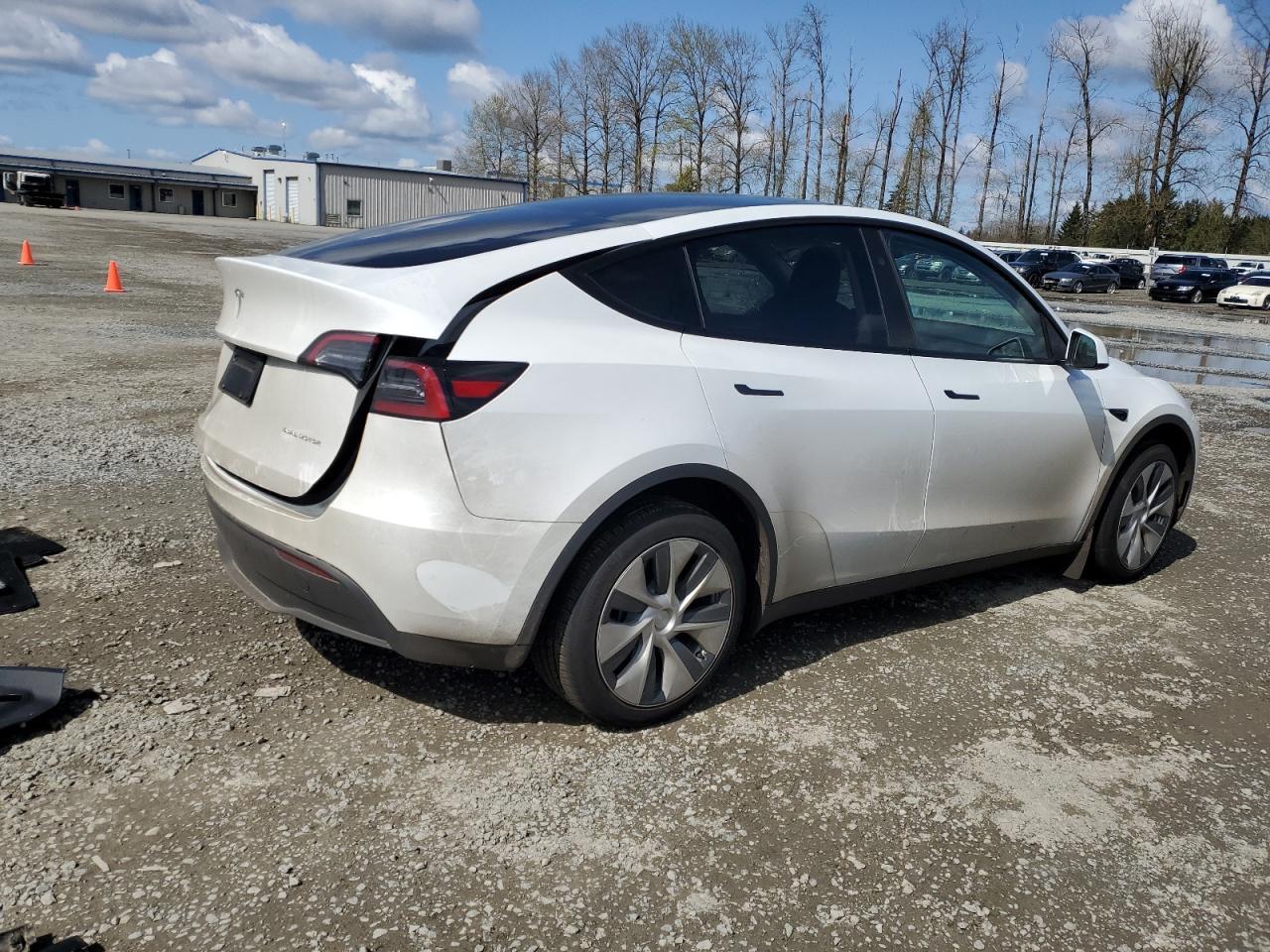 2023 TESLA MODEL Y - Image 3