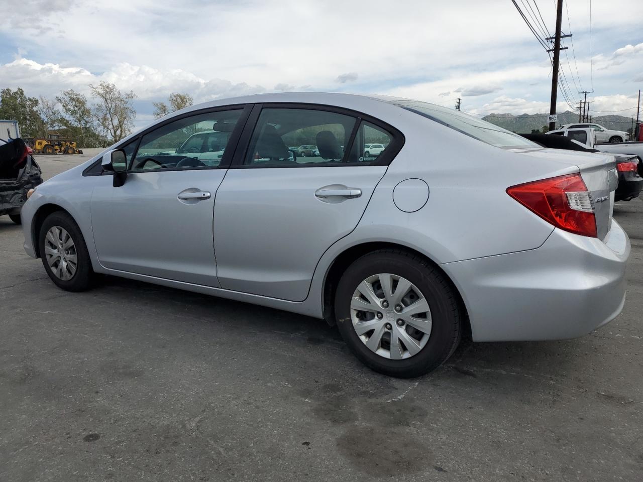 2012 HONDA CIVIC LX - Фото 2