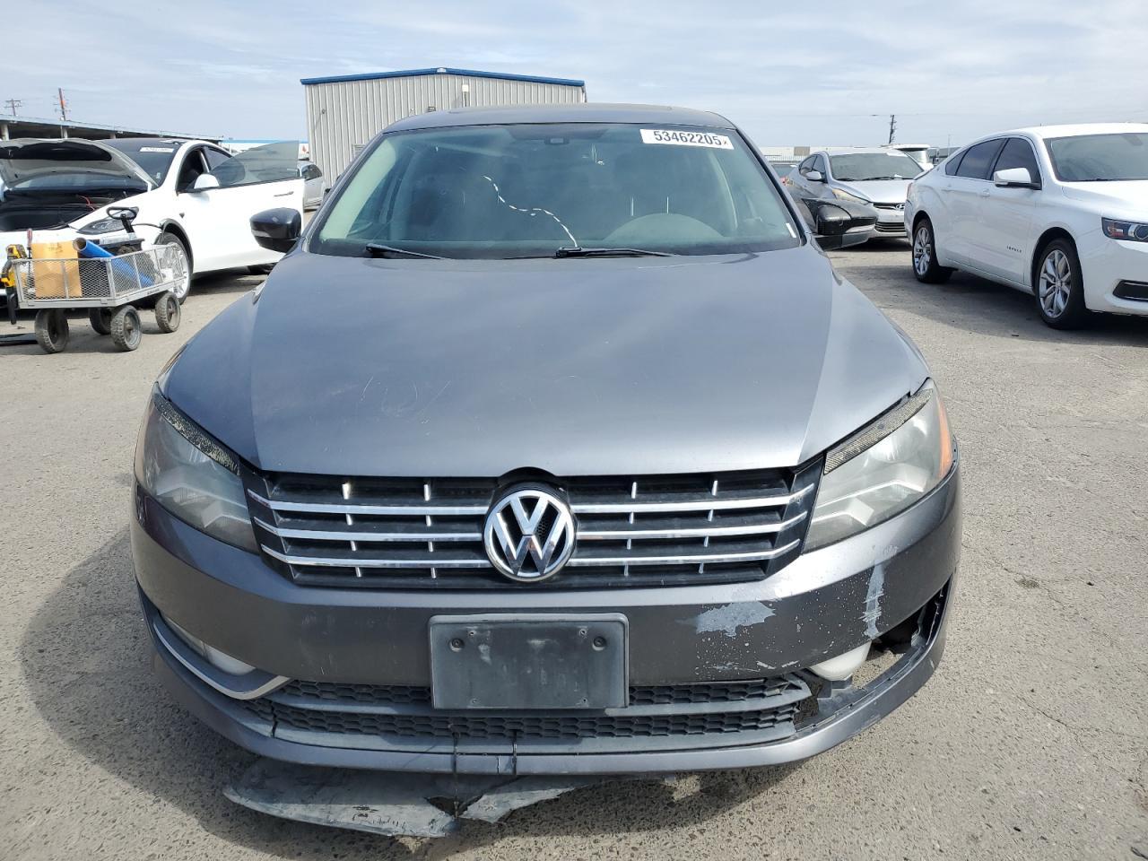 2013 VOLKSWAGEN PASSAT SE - Фото 5