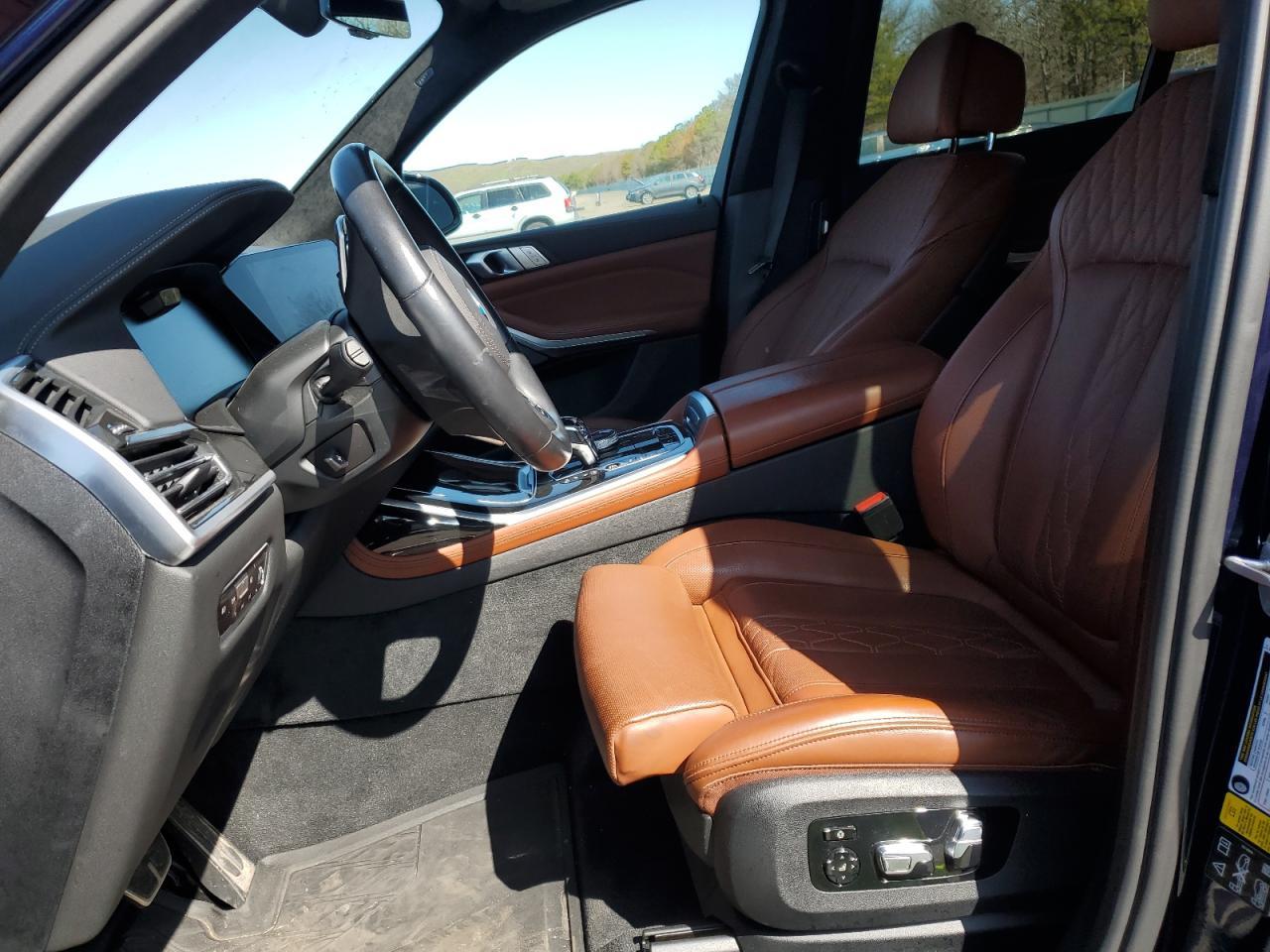 2022 BMW X7 M50I - Фото 7