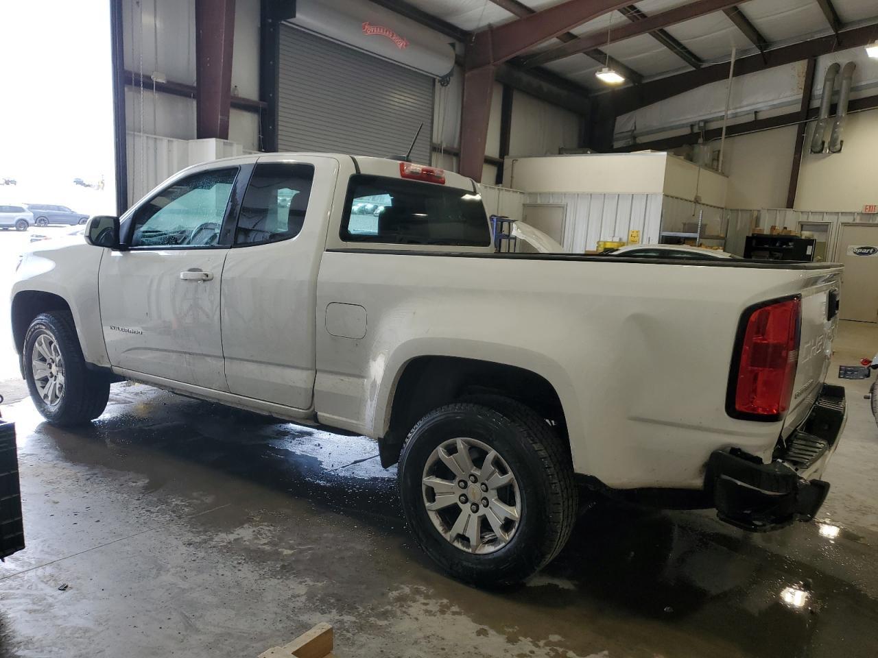 2022 CHEVROLET COLORADO L - Image 2